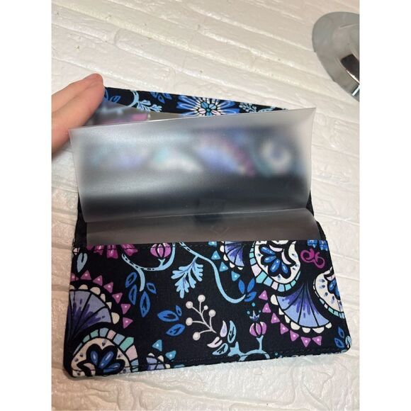 Vera Bradley Checkbook Cover - Picture 3 of 5